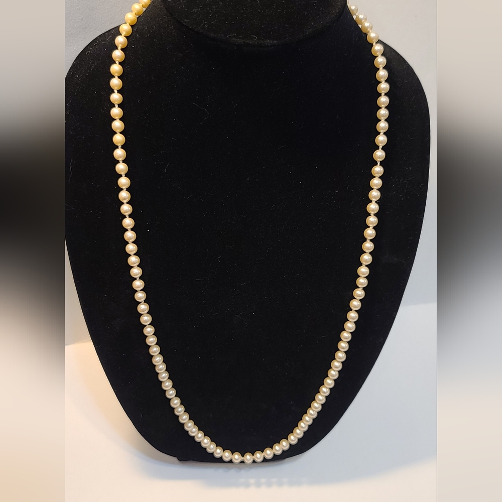 Strand of Pearls 30" marked GSilver - Picture 2 of 7